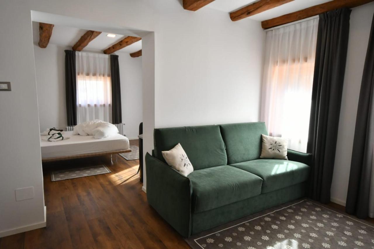 Maison Boutique Fior D'Alpe 萨帕达 外观 照片